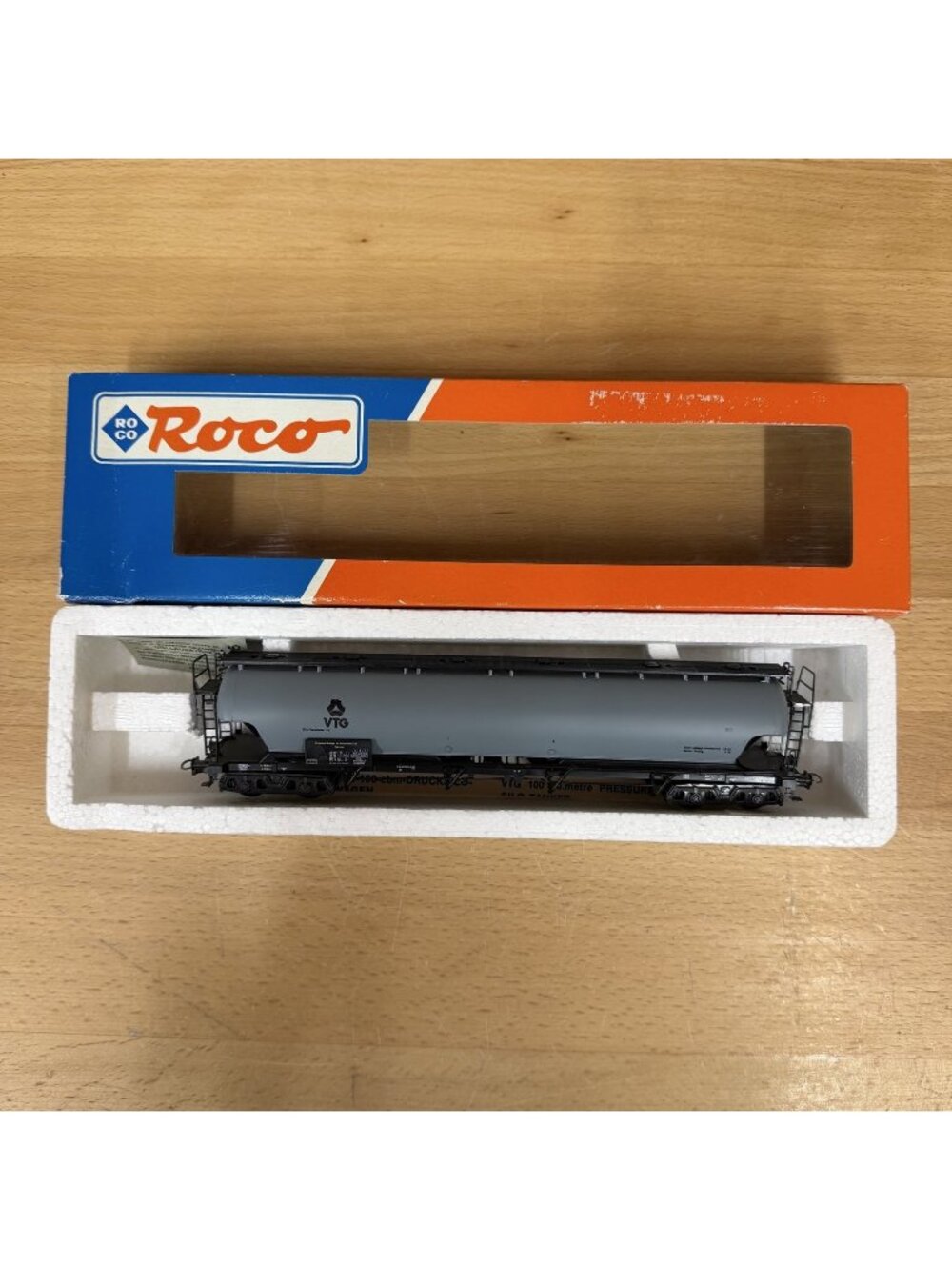 Roco 46195 HO Scale VTG Silo Tanker Freight Car Gray DB Uacs-x Boxed